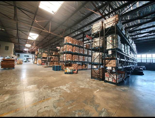 2,100M² WAREHOUSE TO LET IN CITY DEEP